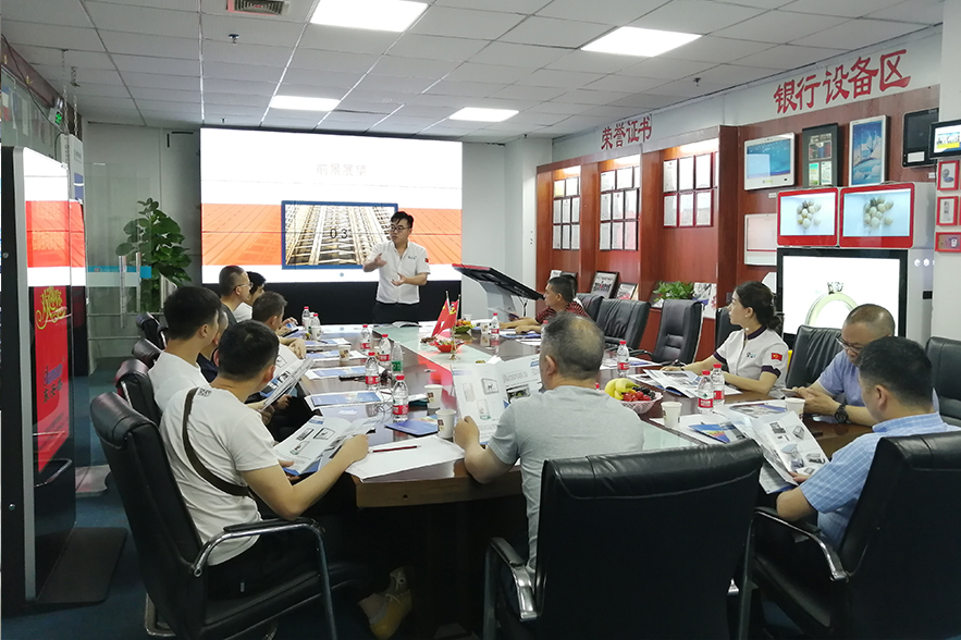 貴州公安局考察團(tuán)隊(duì)對(duì)我司智慧黨建解決方案進(jìn)行參觀指導(dǎo)